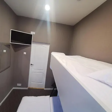 With Free Parking 4*