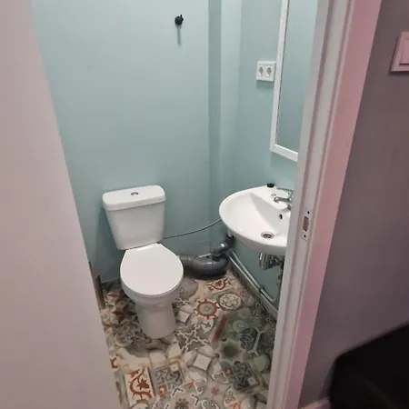 With Free Parking Lägenhetshotell 4*