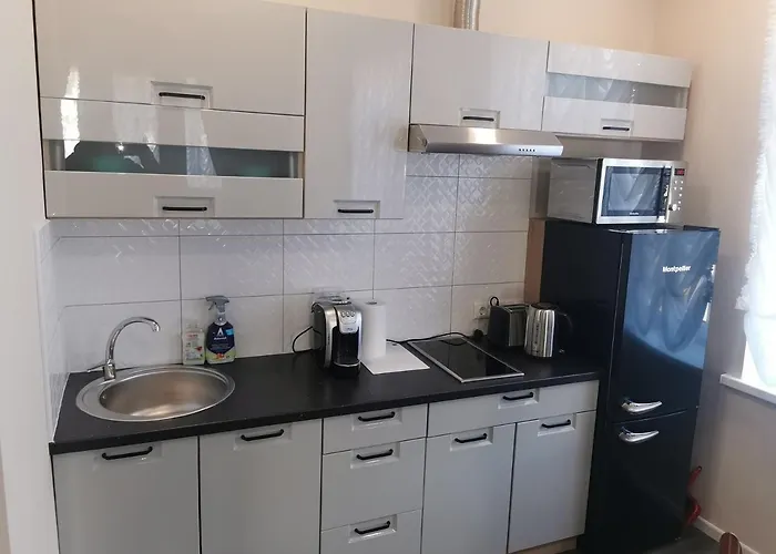 Aparthotel With Free Parking