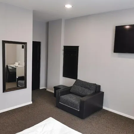 With Free Parking Aparthotel 4*