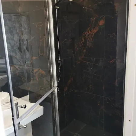 With Free Parking Aparthotel Riga