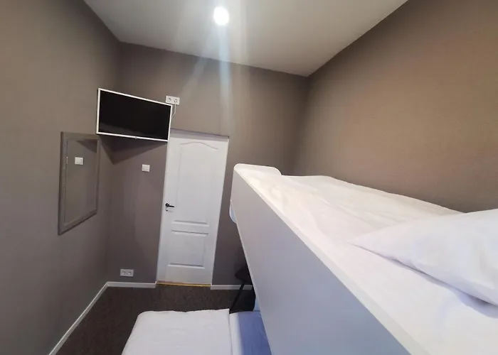 With Free Parking 4*